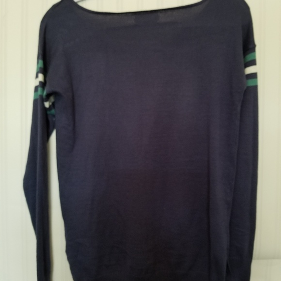 Sweater - Picture 4 of 5